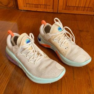 Nike Joyride Run Flyknit Size 8